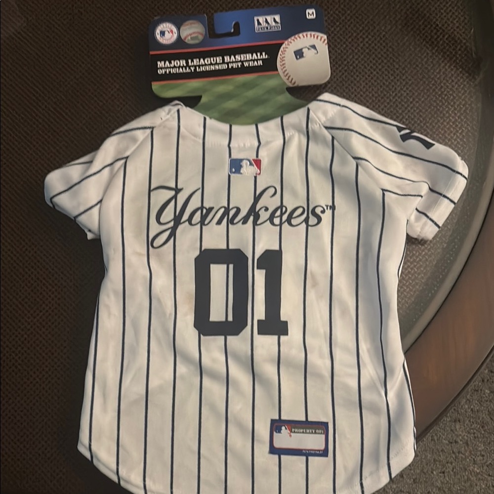 🧢 MLB Yankees Pet Jersey with Navy Stripes